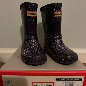 Hunter toddler purple classic glitter rain boots!